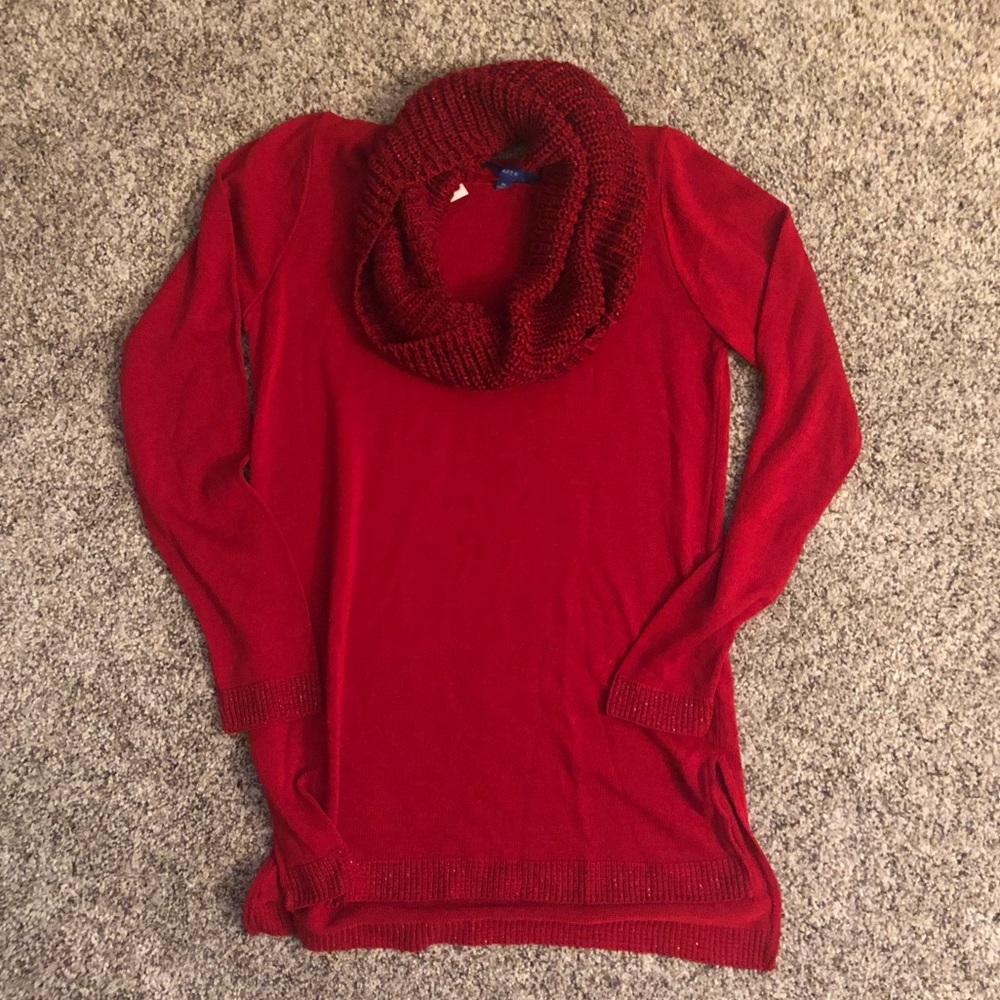 Red NWT light weight sweater with infinity scarf